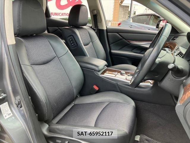 Nissan FUGA 2017-06 353786-5