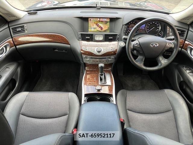Nissan FUGA 2017-06 353786-1