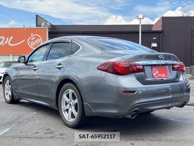 Nissan FUGA 2017-06 353786-19