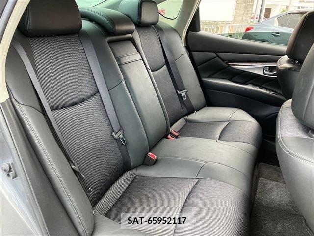 Nissan FUGA 2017-06 353786-6