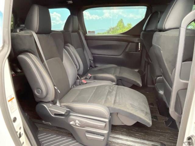 Toyota ALPHARD 2021-12 182356-8