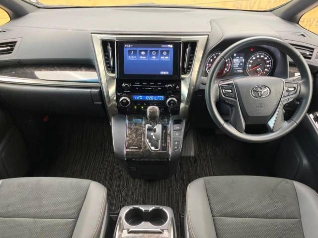 Toyota ALPHARD 2021-12 182356-1