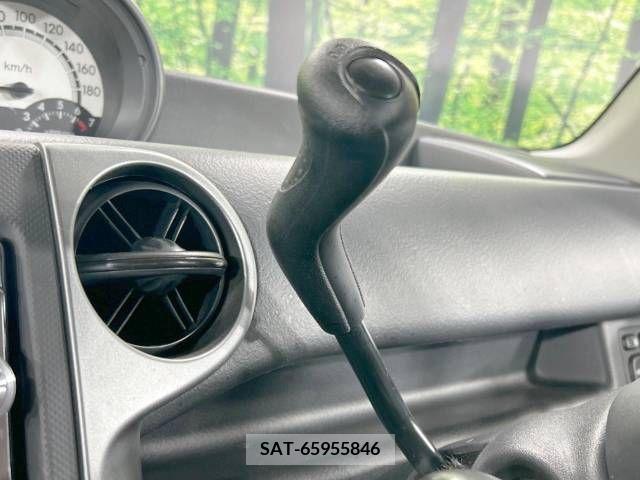 Toyota BB 2005-03 294084-7