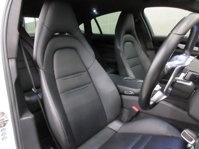 Porsche PANAMERA 2018-04 9597-5