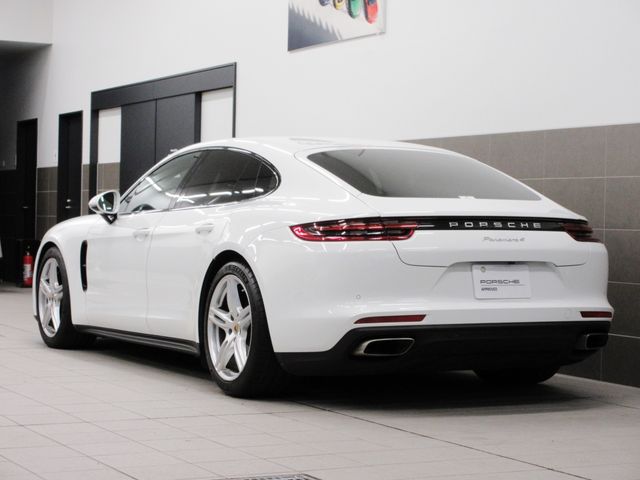 Porsche PANAMERA 2018-04 9597-21