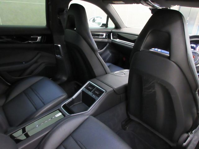 Porsche PANAMERA 2018-04 9597-6