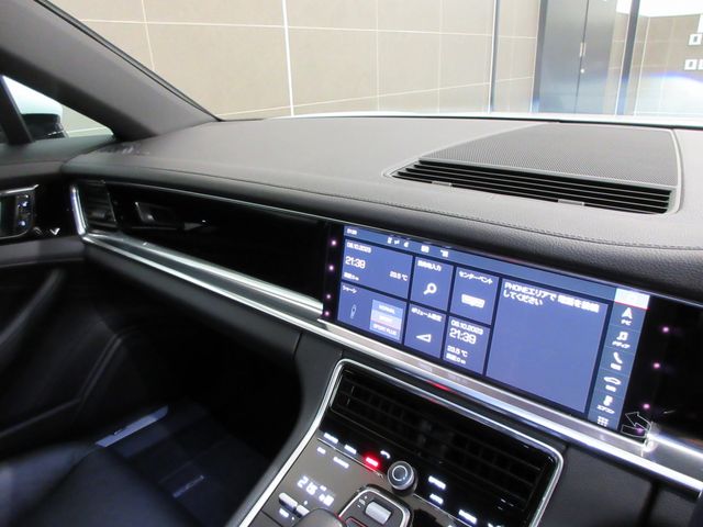 Porsche PANAMERA 2018-04 9597-12