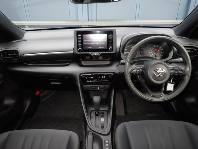 Toyota YARIS 2020-08 16867-1