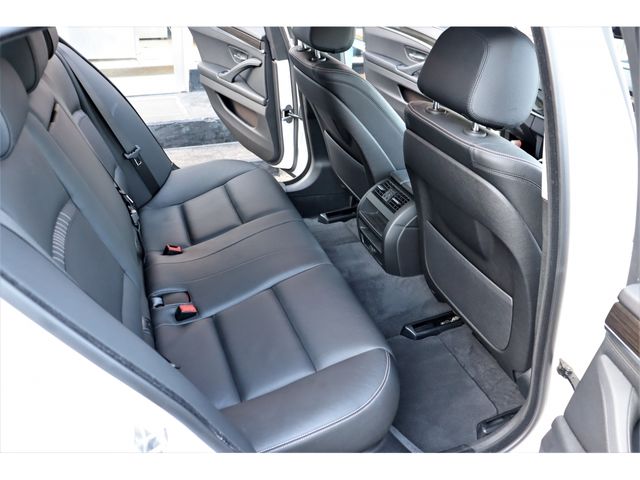 Bmw 5 SERIES 2016-01 5764-3