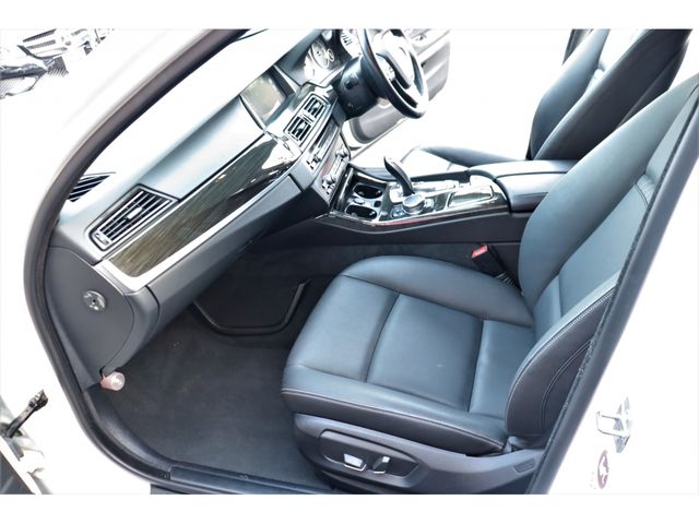 Bmw 5 SERIES 2016-01 5764-5