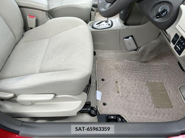 Toyota BELTA 2011-08 387397-21