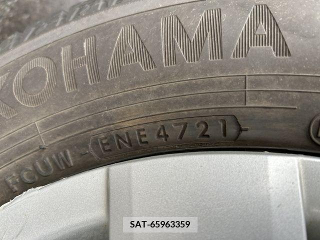 Toyota BELTA 2011-08 387397-27