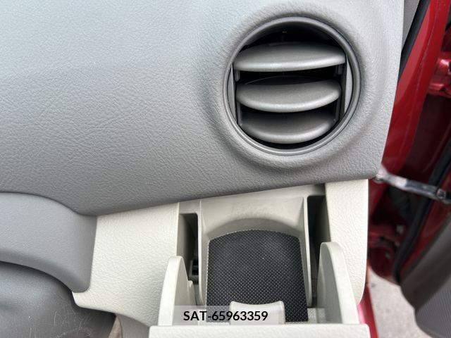 Toyota BELTA 2011-08 387397-15