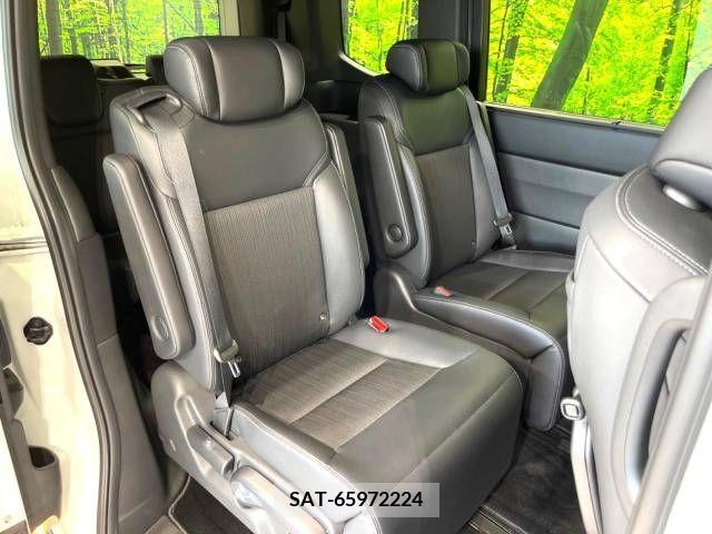 Honda e 2022-06 382944-9