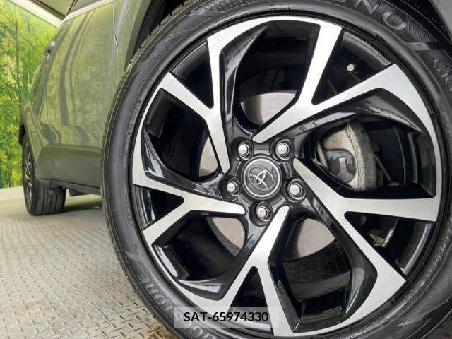 Toyota C-HR 2019-06 323061-13