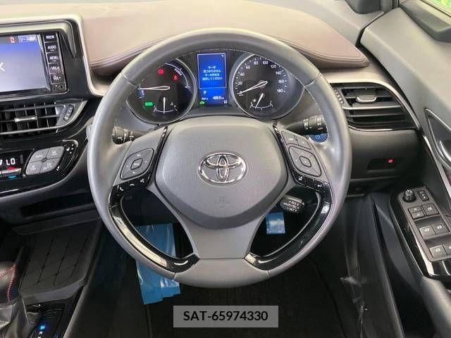 Toyota C-HR 2019-06 323061-11