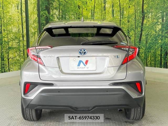 Toyota C-HR 2019-06 323061-15