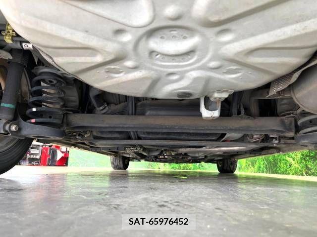 Toyota PRIUS 2010-04 393415-18