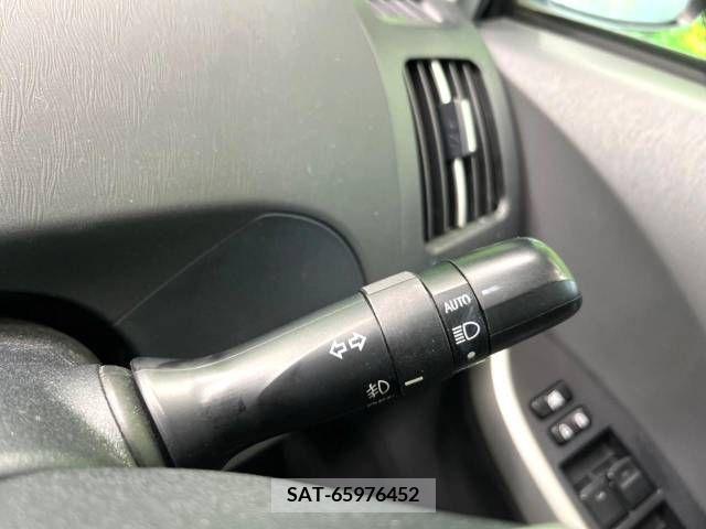 Toyota PRIUS 2010-04 393415-6
