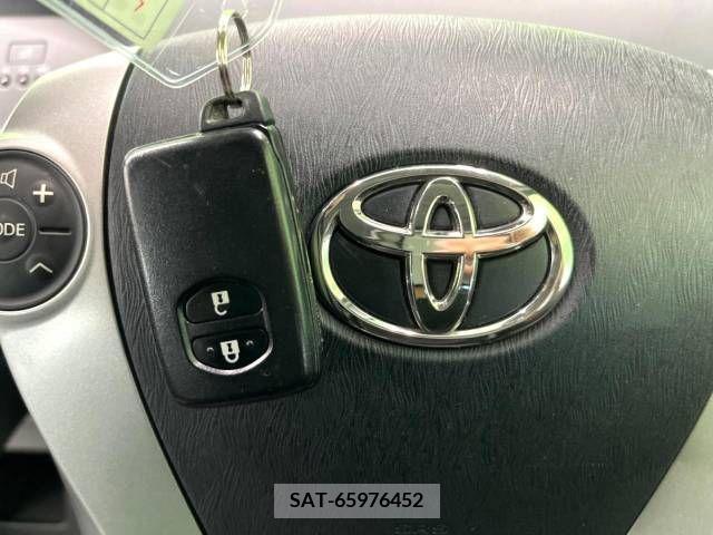 Toyota PRIUS 2010-04 393415-5