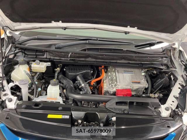 Nissan SERENA 2019-05 284226-17