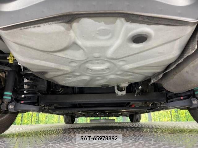 Toyota PRIUS 2012-10 322111-19