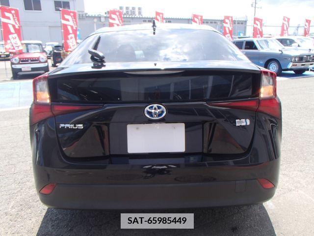 Toyota PRIUS 2020-09 345063-6