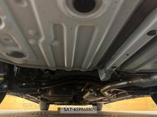 Toyota VOXY 2022-03 343196-19