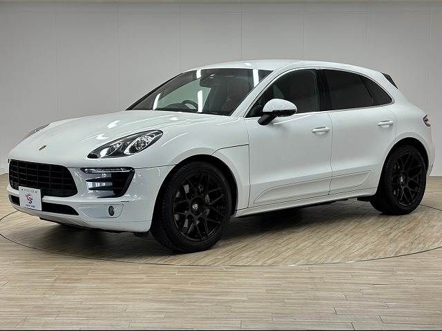 Porsche MACAN 2015-12 18425-13
