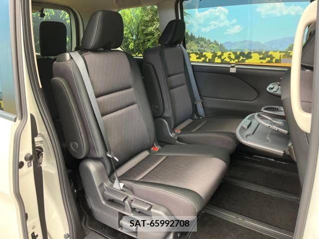 Nissan SERENA 2019-07 284115-9