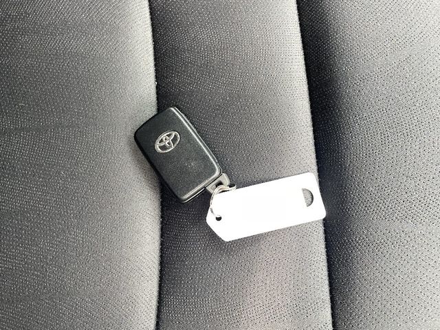 Toyota SAI 2014-01 12228-9