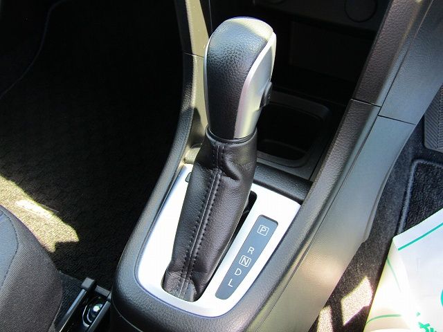 Suzuki SWIFT 2010-10 4425-11