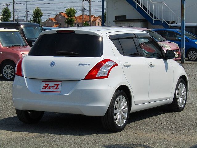 Suzuki SWIFT 2010-10 4425-2