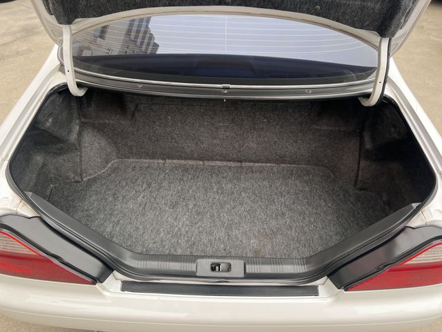 Nissan GLORIA HARDTOP 1995-07 10945-12
