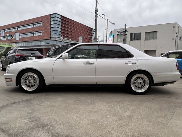 Nissan GLORIA HARDTOP 1995-07 10945-20