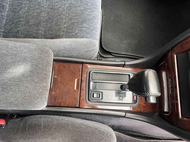 Nissan GLORIA HARDTOP 1995-07 10945-7