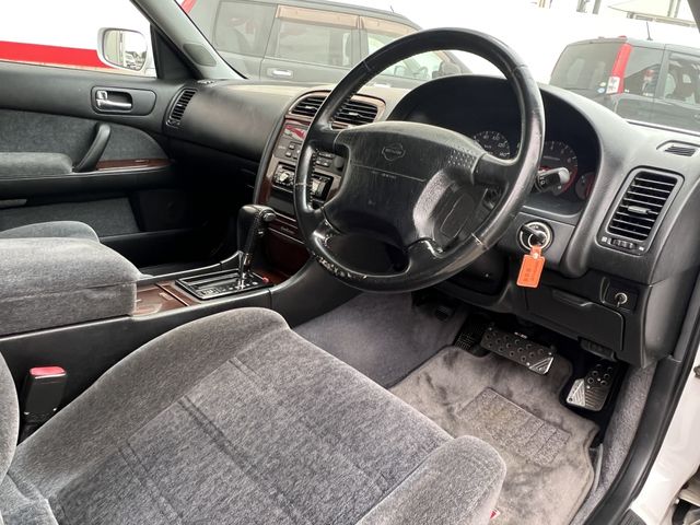 Nissan GLORIA HARDTOP 1995-07 10945-9