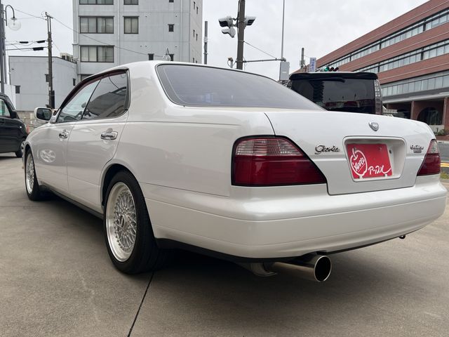 Nissan GLORIA HARDTOP 1995-07 10945-19