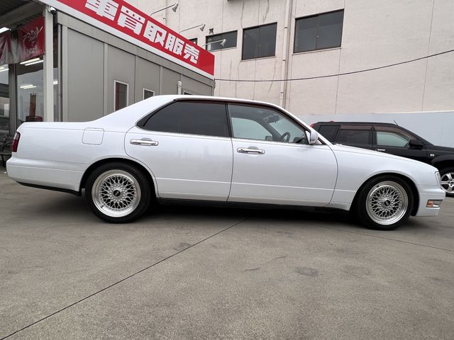 Nissan GLORIA HARDTOP 1995-07 10945-17