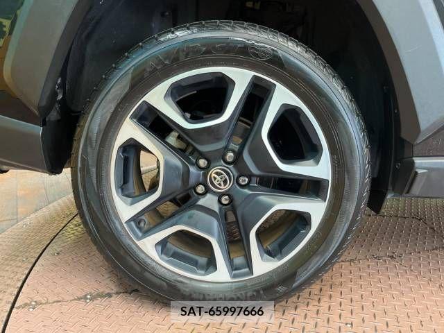 Toyota RAV4 2020-10 367017-11