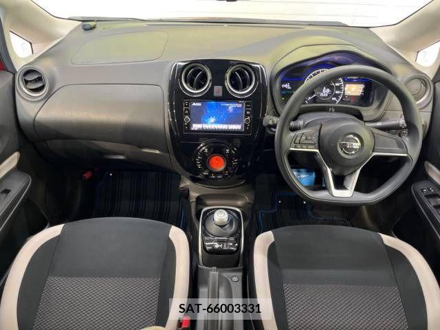Nissan NOTE 2017-10 365396-1