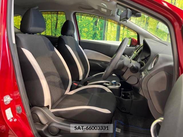 Nissan NOTE 2017-10 365396-8