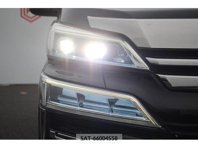 Toyota VELLFIRE 2018-03 332366-6