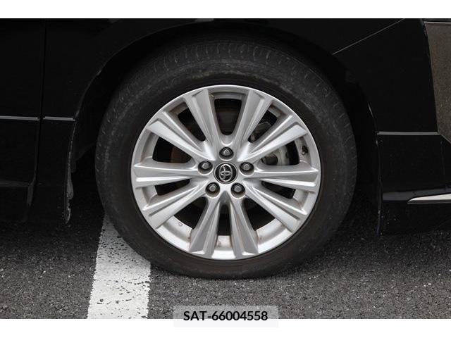 Toyota VELLFIRE 2018-03 332366-5