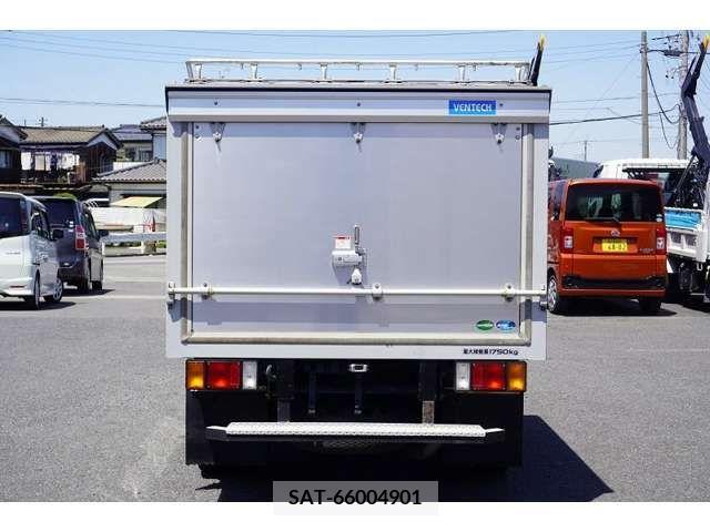 Isuzu ELF TRUCK 2020-05 269531-3