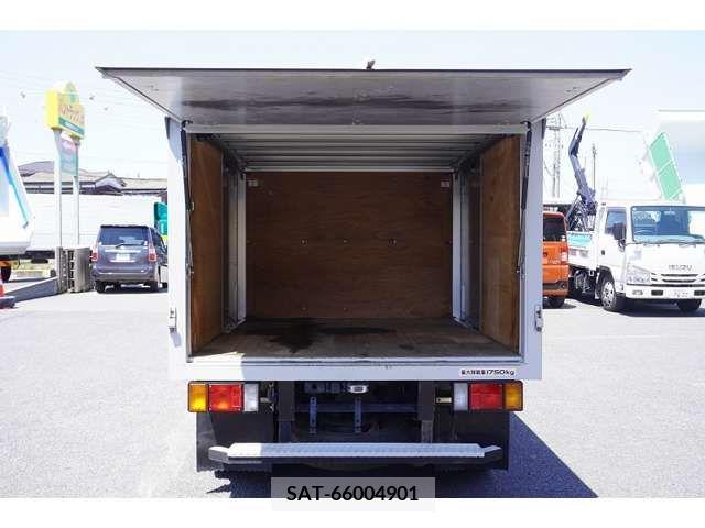 Isuzu ELF TRUCK 2020-05 269531-16