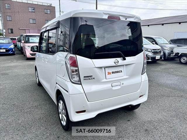 Nissan ROOX 2019-11 323939-14