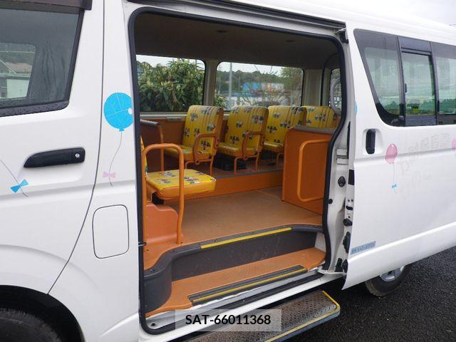 Toyota HIACE WAGON 2011-03 224567-5