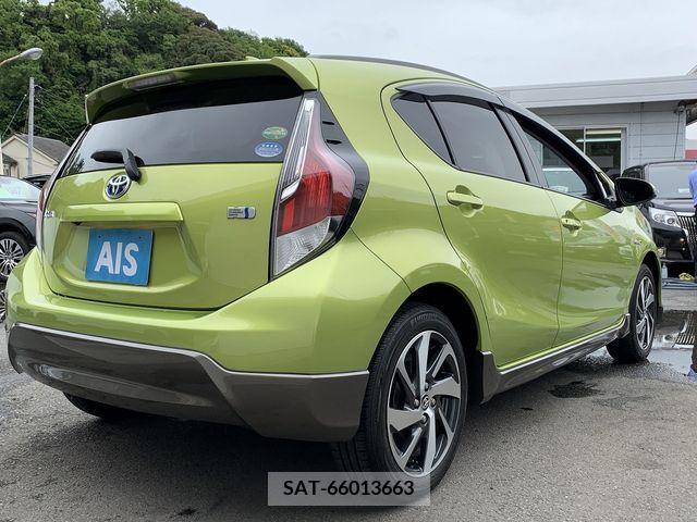 Toyota AQUA 2015-03 260167-1
