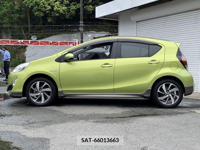 Toyota AQUA 2015-03 260167-5